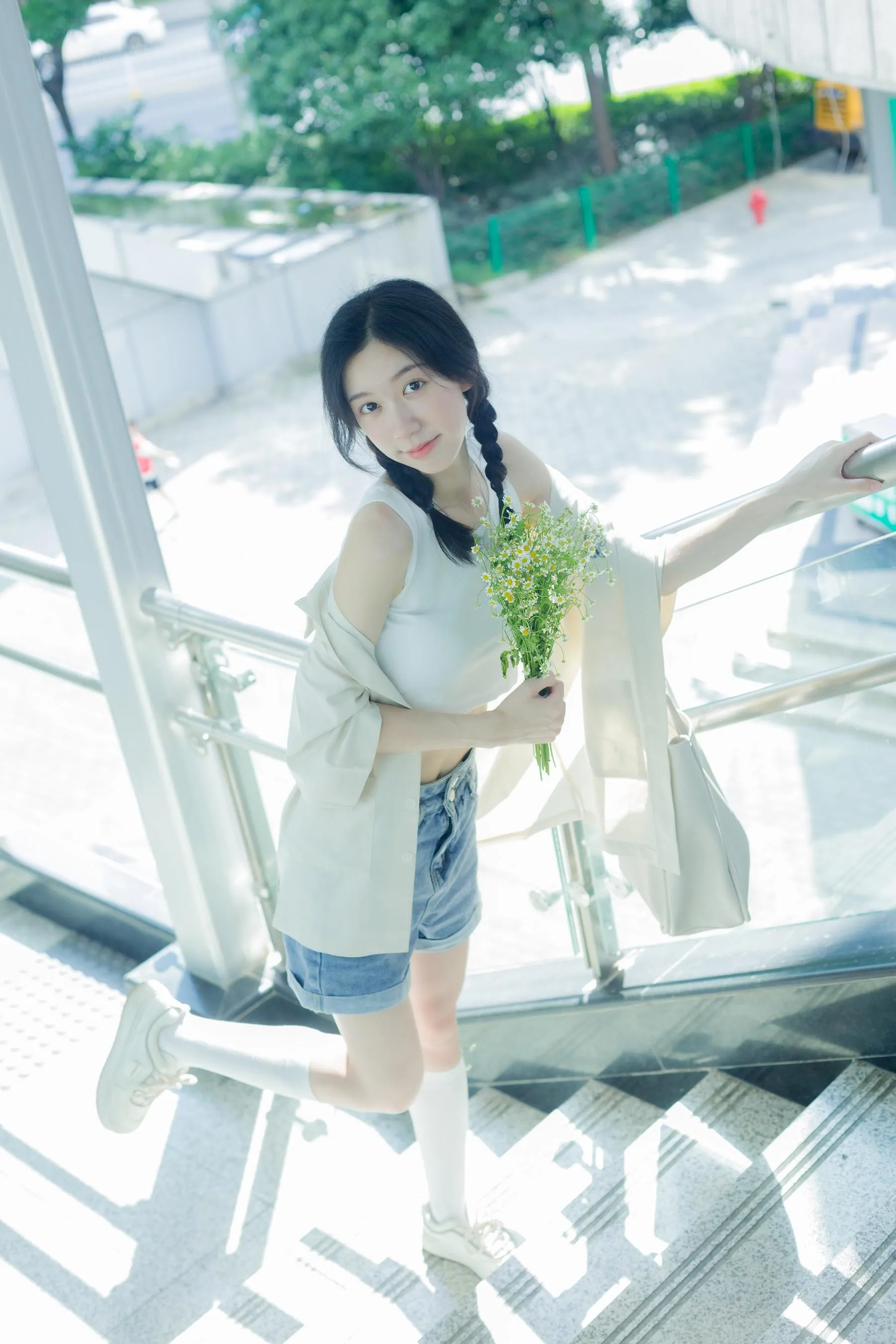 [YITUYU艺图语]2022.08.22 地铁奇遇记 饲猫少女- [39P]插图6